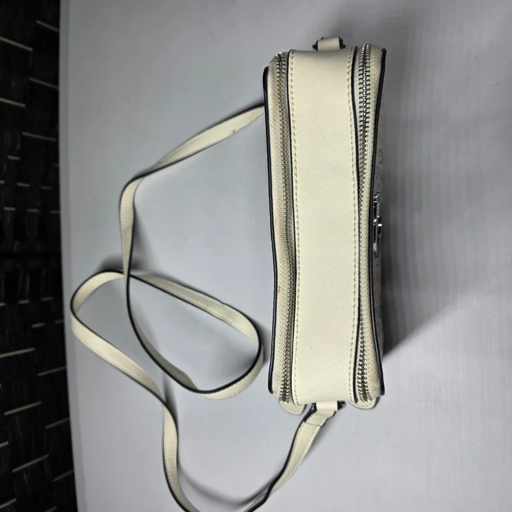 GUESS Logo Crossbody Bag White Multi Color Monogram G AA819914 Small Purse Y2K